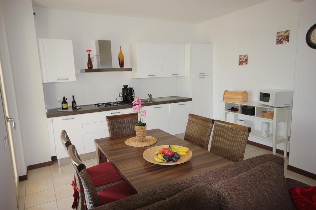 Appartamento Quadrivium Castelnuovo del Garda Room photo